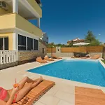 Portorusa V דירה